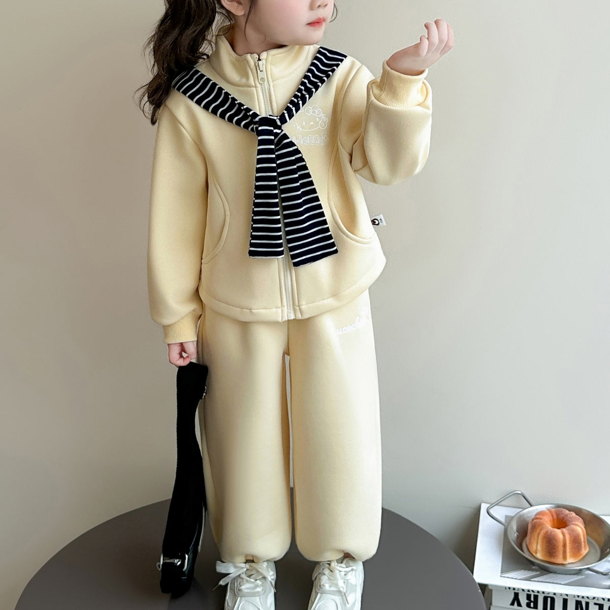 Modern Chic All-Season Casual Sporty Autumn 2-Piece Girls' Pants Suit, Ages 2-9 | Color: Yellow | Image 3