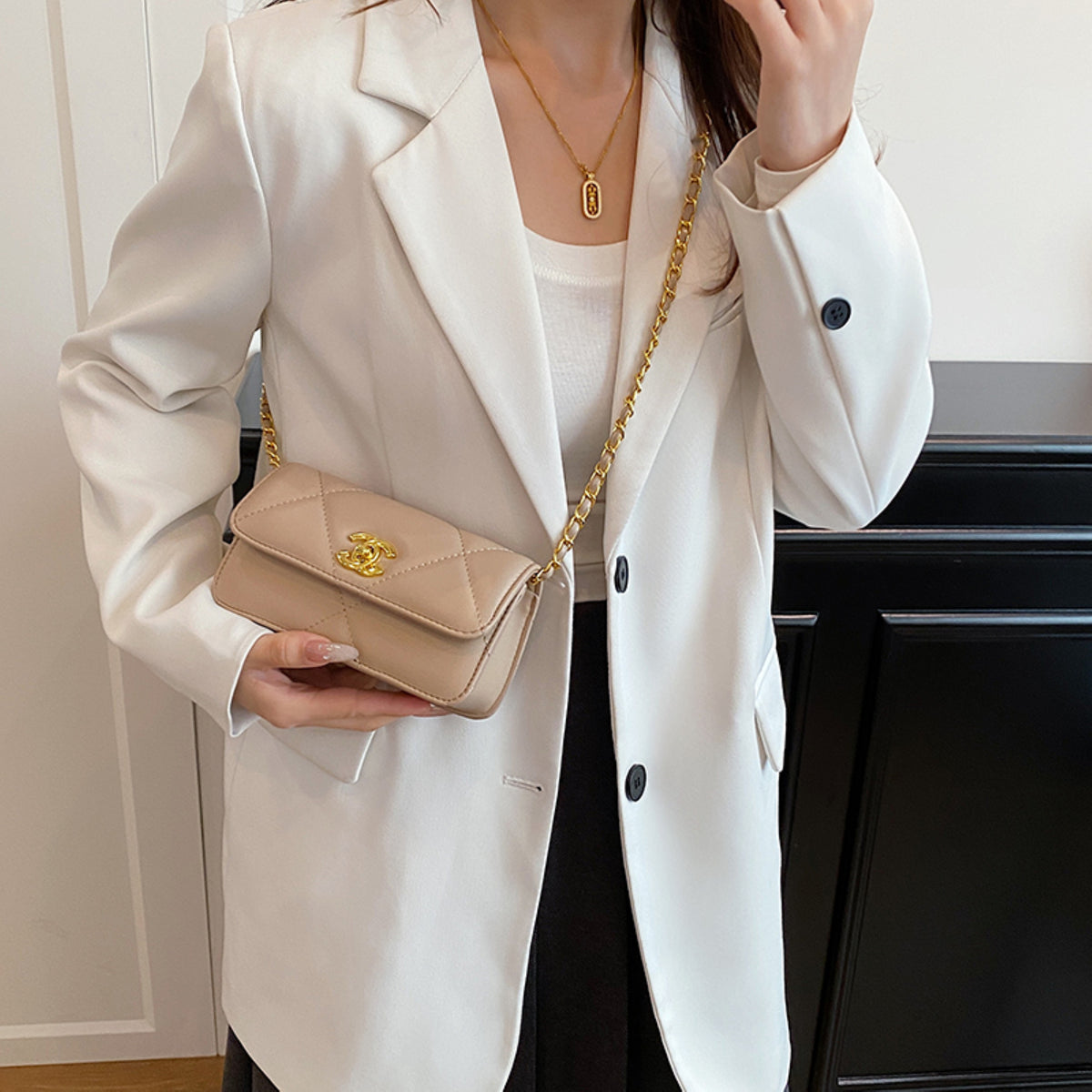 Modern Chic All-Season PU/Artificial Leather/Microfiber Leather Women's Crossbody Bags Other Bags | Color: Khaki | Image 1