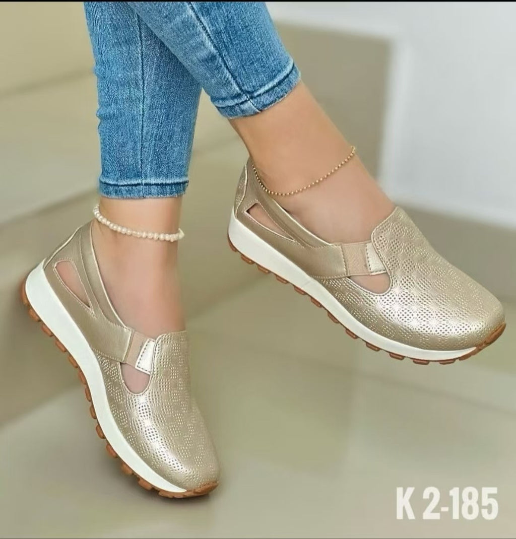 Modern Chic All-Season PU/Artificial Leather/Microfiber Leather Women's Casual Shoes | Color: Gold | Image 2