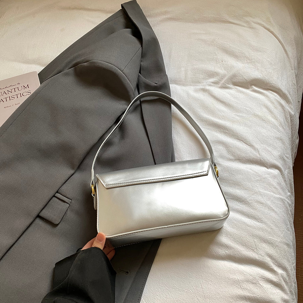 Modern Chic All-Season PU/Artificial Leather/Microfiber Leather Women's Handbags Other Bags | Color: Silver | Image 3