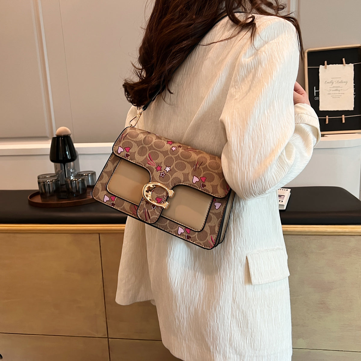 Modern Chic All-Season PU/Artificial Leather/Microfiber Leather Women's Shoulder Bags Other Bags | Color: Khaki | Image 1