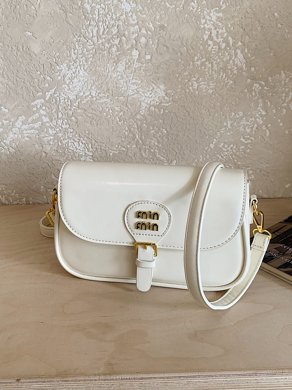 Modern Chic All-Season PU/Artificial Leather/Microfiber Leather Women's Crossbody Bags Other Bags | Color: White | Image 2