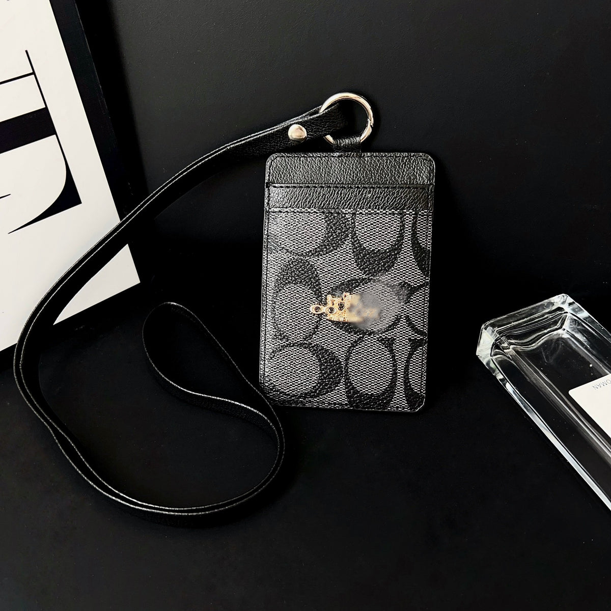 Modern Chic All-Season PU/Artificial Leather/Microfiber Leather Women's Functional Bags Card Pack | Color: Black | Image 2