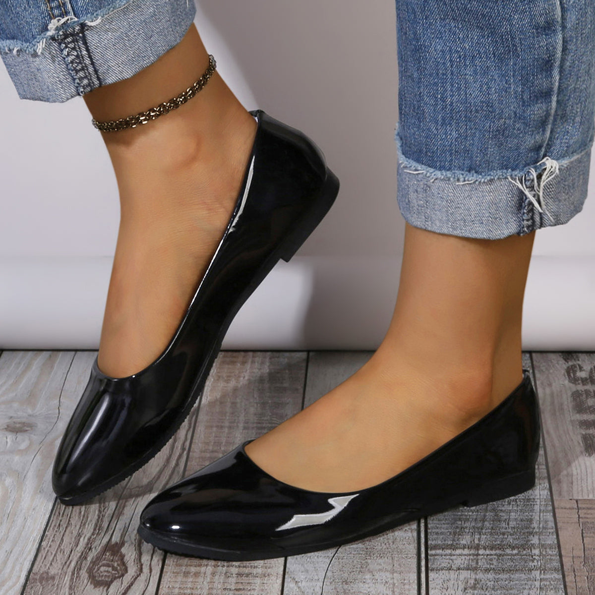 Modern Chic All-Season PU/Artificial Leather/Microfiber Leather Women's Flat Shoes | Color: Black | Image 1
