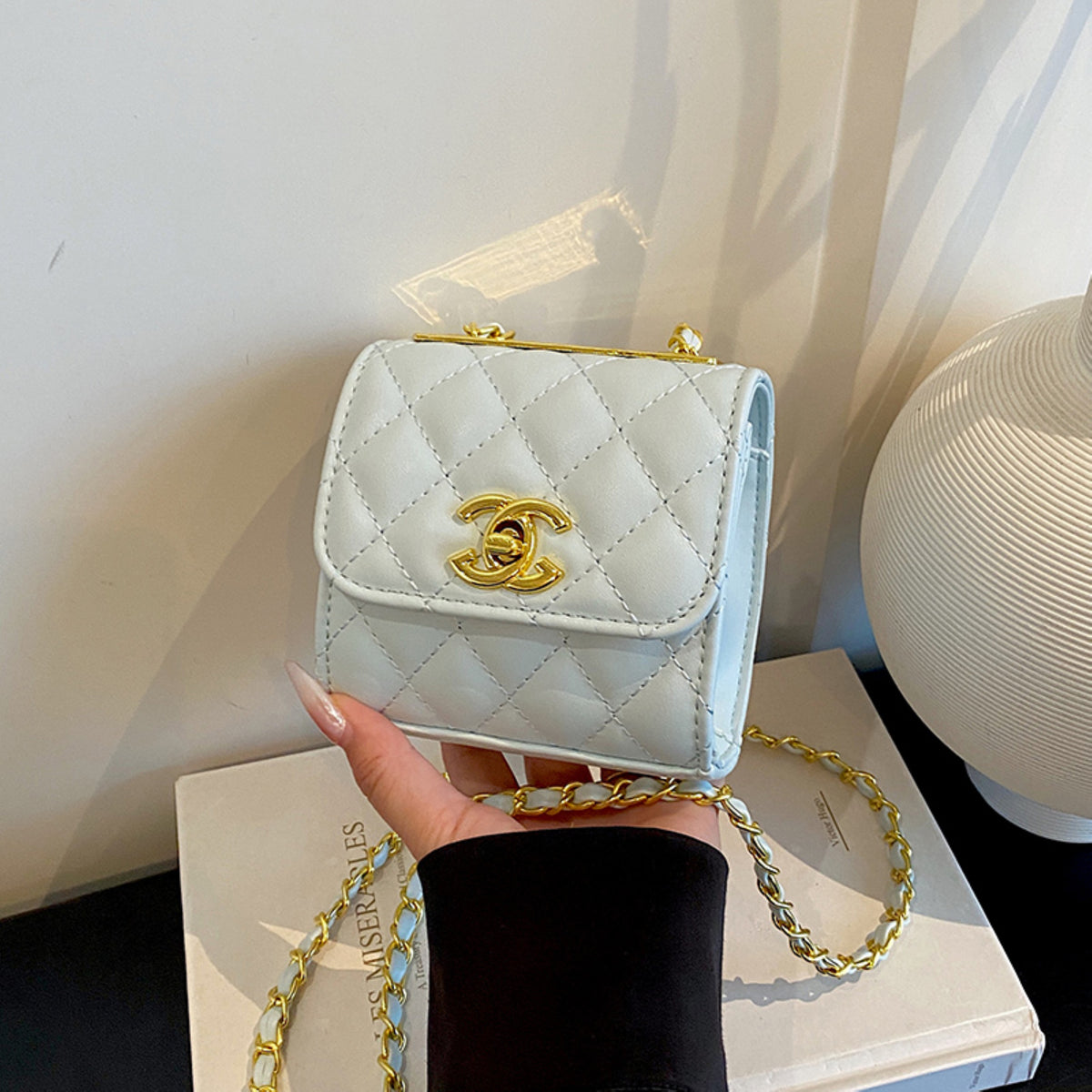 Modern Chic All-Season PU/Artificial Leather/Microfiber Leather Women's Handbags Other Bags | Color: Light Blue | Image 3