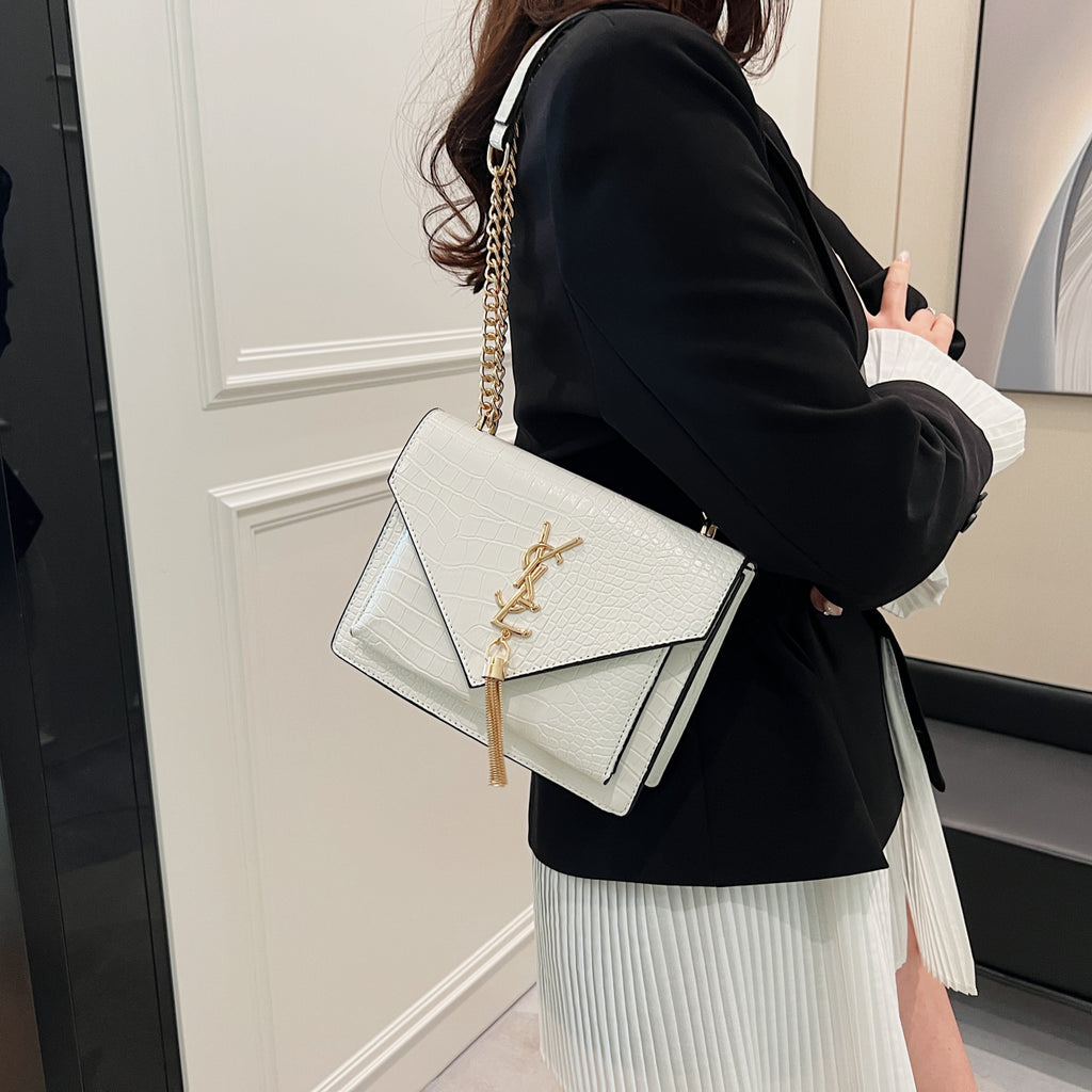 Modern Chic All-Season PU/Artificial Leather/Microfiber Leather Women's Shoulder Bags Other Bags | Color: White | Image 1
