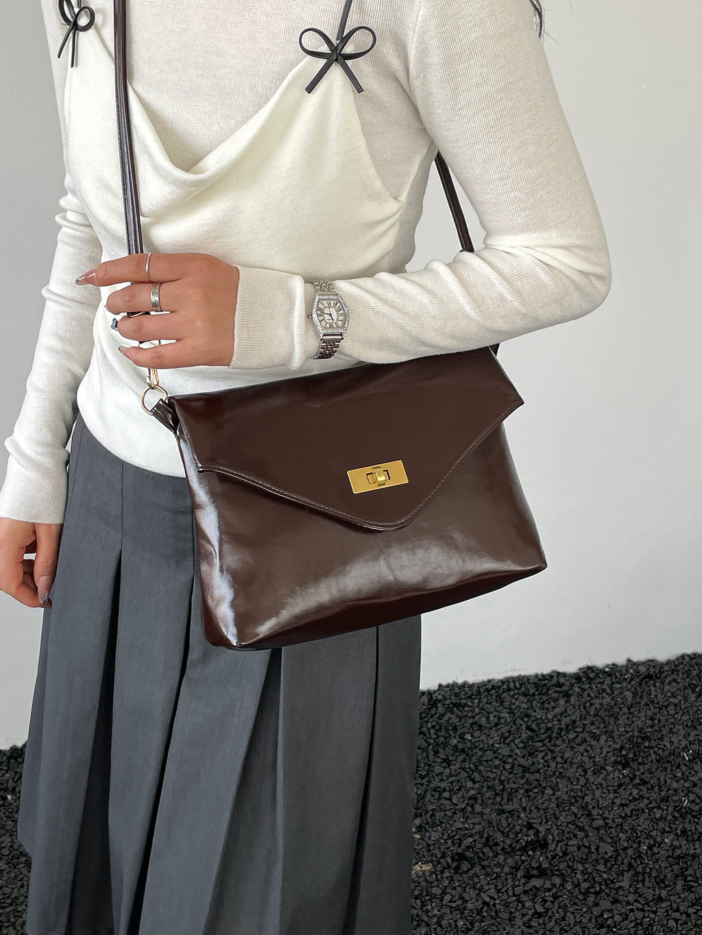 Modern Chic All-Season PU/Artificial Leather/Microfiber Leather Women's Crossbody Bags Other Bags | Color: Coffee | Image 2