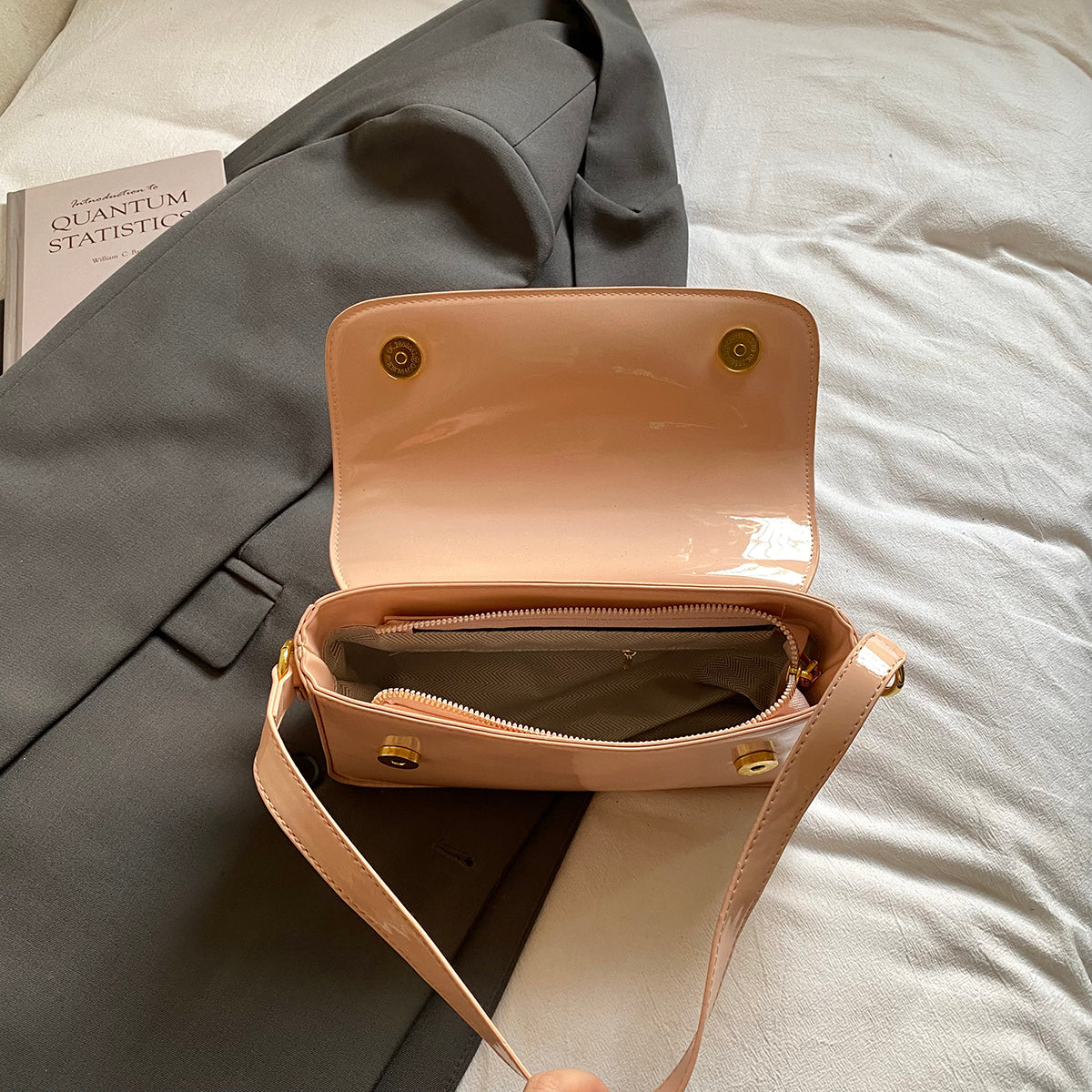 Modern Chic All-Season PU/Artificial Leather/Microfiber Leather Women's Handbags Other Bags | Color: Pink | Image 2
