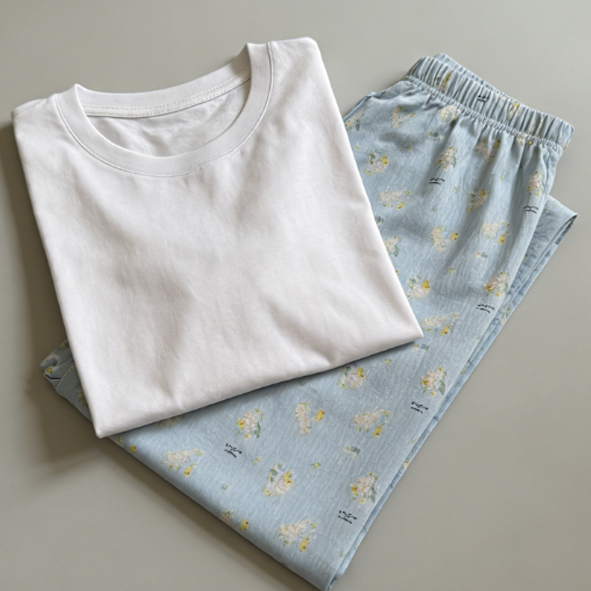 Sweet & Cute Summer 2 Pcs Women 's Short  Sleeve Sleep Set | Color: Style 1 | Image 1