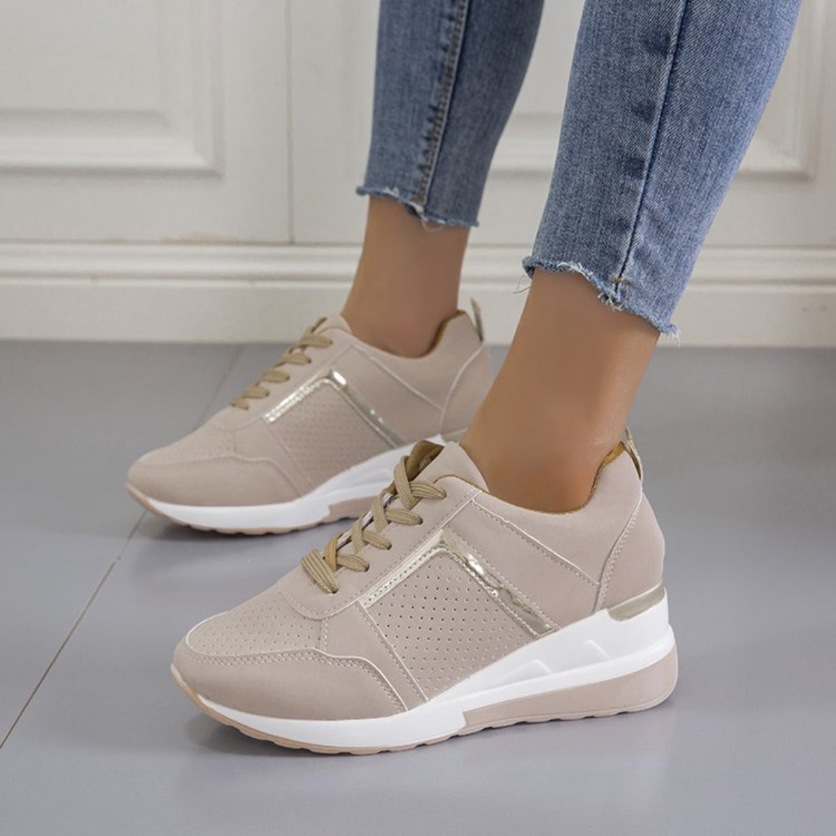 Modern Chic All-Season Others Women's Fashion Sneaker | Color: Light Brown | Image 3