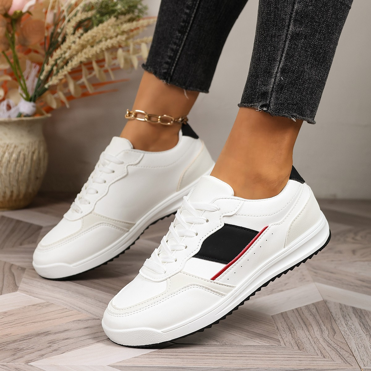 Modern Chic All-Season PU/Artificial Leather/Microfiber Leather Women's Casual Shoes | Color: Red | Image 1