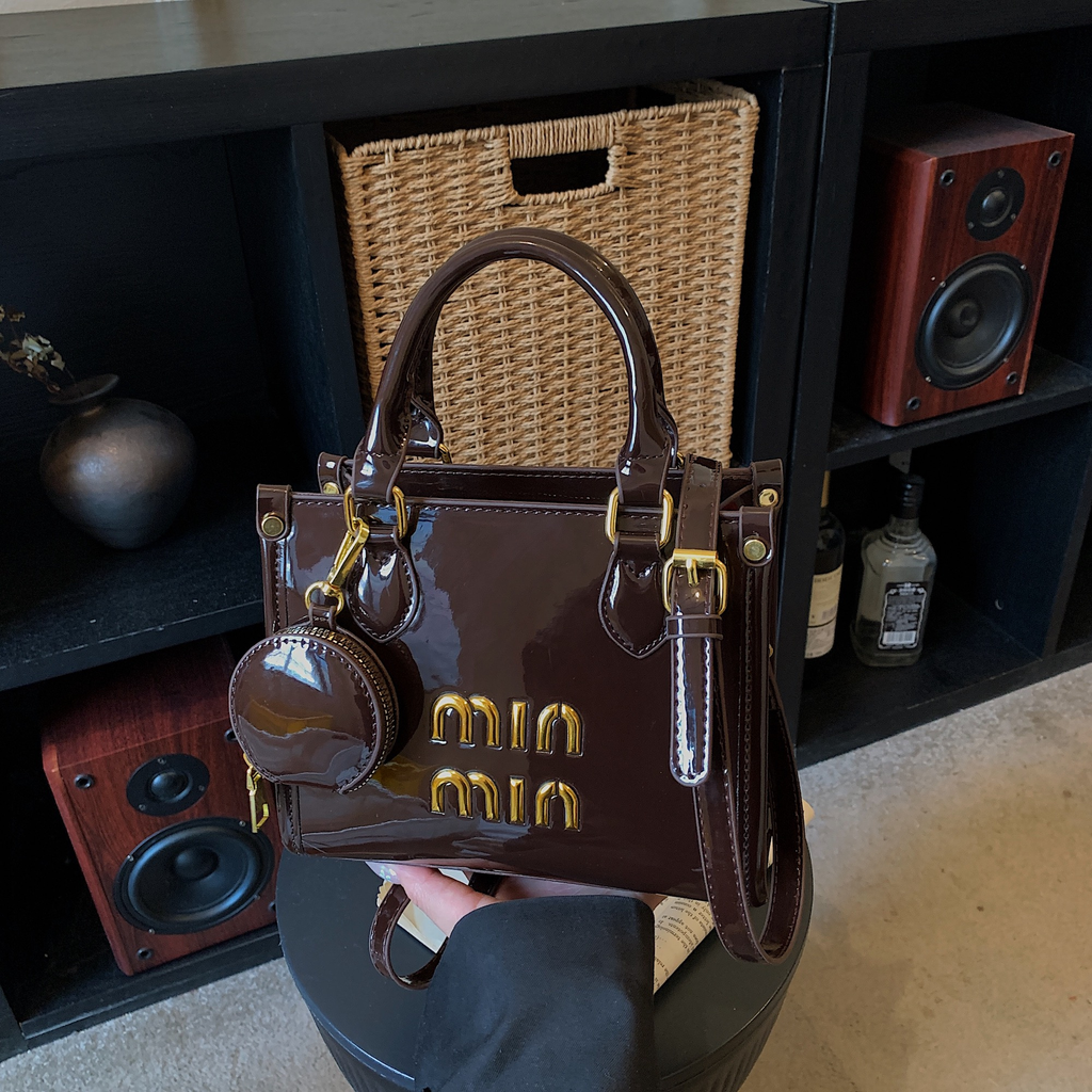 Modern Chic All-Season PU/Artificial Leather/Microfiber Leather Women's Shoulder Bags Other Bags | Color: Coffee | Image 2