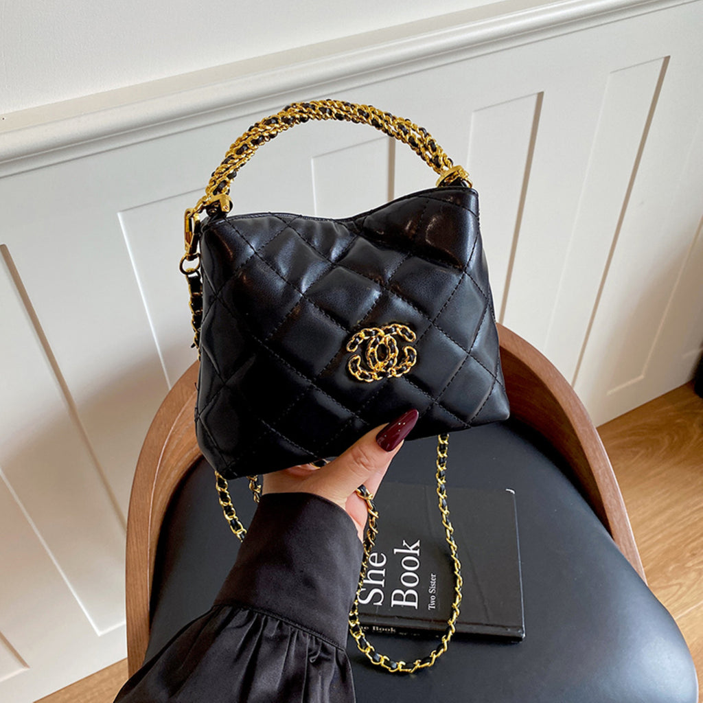 Modern Chic All-Season PU/Artificial Leather/Microfiber Leather Women's Handbags Other Bags | Color: Black | Image 1