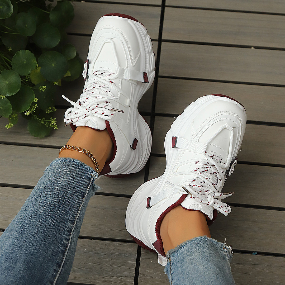 Modern Chic All-Season PU/Artificial Leather/Microfiber Leather Women's Fashion Sneaker | Color: Red | Image 1