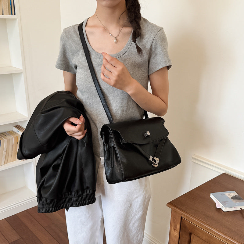 Modern Chic All-Season PU/Artificial Leather/Microfiber Leather Women's Crossbody Bags Other Bags | Color: Black | Image 1