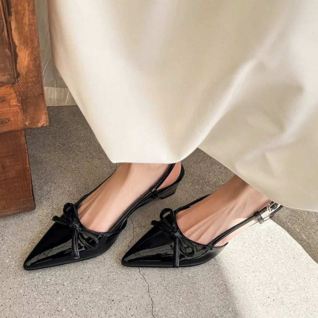 Modern Chic All-Season PU/Artificial Leather/Microfiber Leather Women's Flat Sandals | Color: Black | Image 1