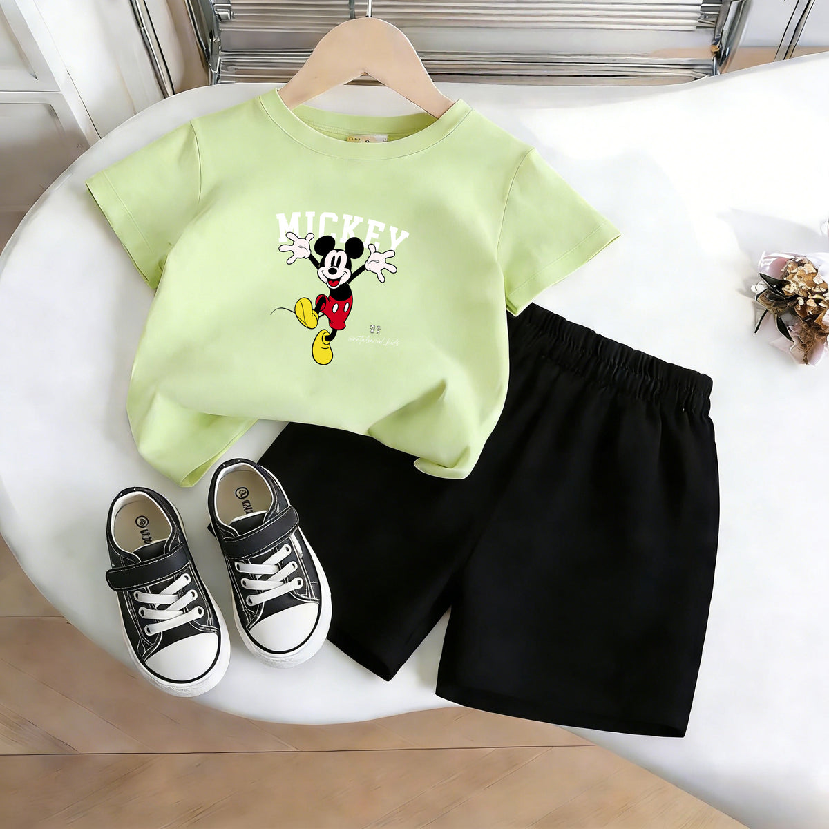 Modern Chic All-Season Casual Sporty Summer 2-Piece Unisex Kids' Pants Suit | Color: Green | Image 1