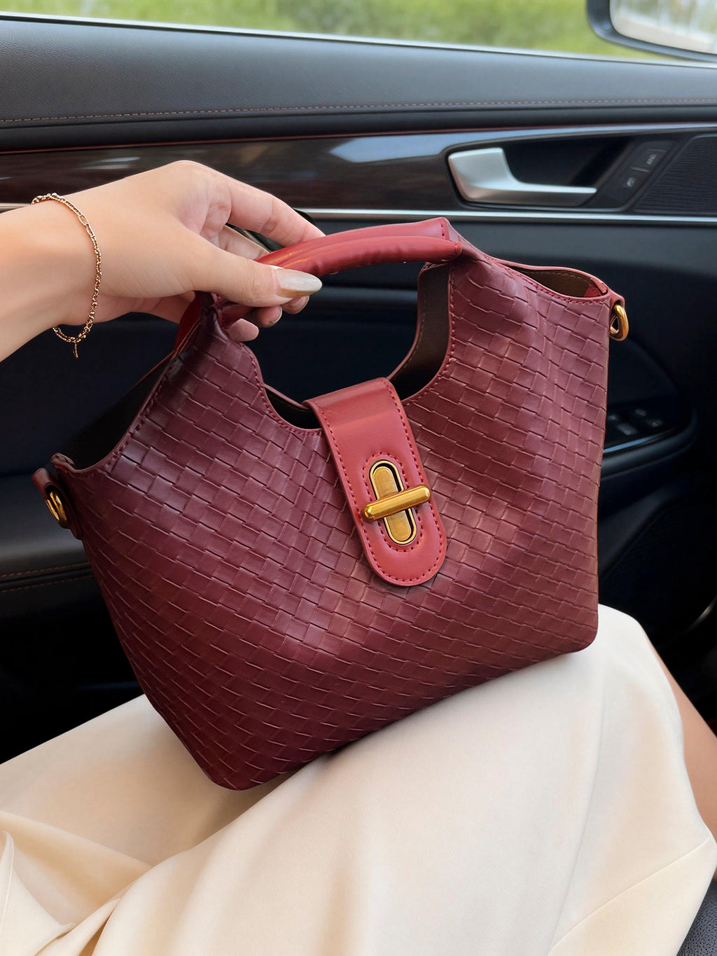 Modern Chic All-Season PU/Artificial Leather/Microfiber Leather Women's Crossbody Bags Other Bags | Color: Red | Image 1