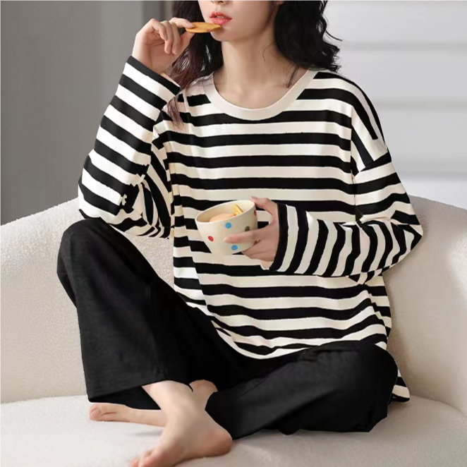 Sweet Feminine All-Season 2 Pcs Women 's Long Sleeve Sleep Set | Color: Style 2 | Image 1