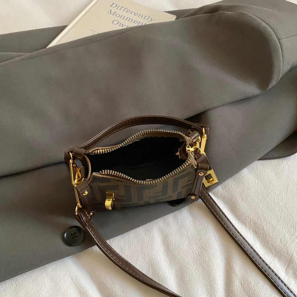 Modern Chic All-Season PU/Artificial Leather/Microfiber Leather Women's Handbags Other Bags | Color: Style 6 | Image 2