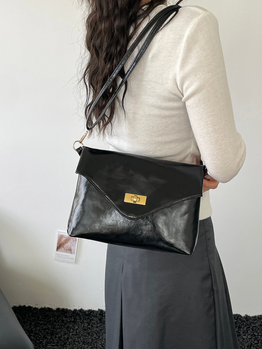 Modern Chic All-Season PU/Artificial Leather/Microfiber Leather Women's Crossbody Bags Other Bags | Color: Black | Image 1