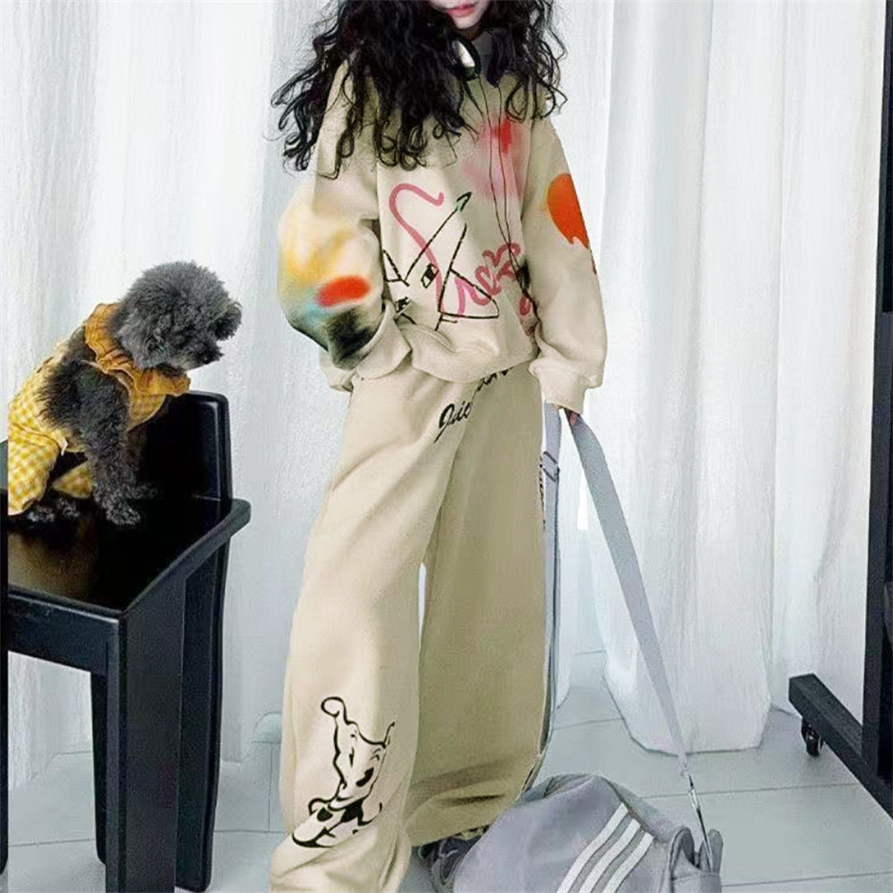 Casual Sporty Autumn 2-Piece Girls' Pants Suit, Ages 4-14 | Color: Beige | Image 1