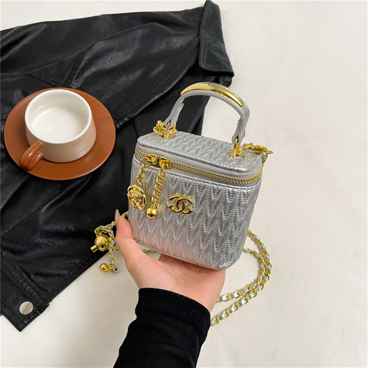 Modern Chic All-Season PU/Artificial Leather/Microfiber Leather Women's Handbags Box Bags | Color: Silver | Image 3