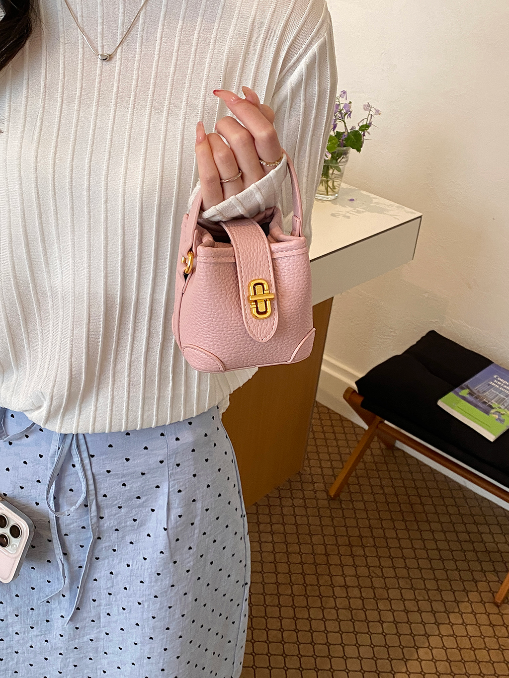 Modern Chic All-Season PU/Artificial Leather/Microfiber Leather Women's Handbags Other Bags | Color: Style 5 | Image 3