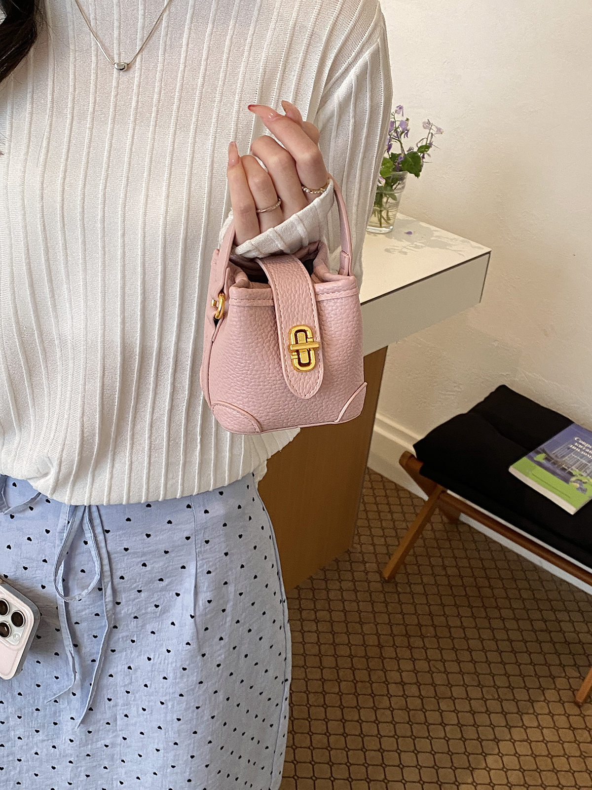 Modern Chic All-Season PU/Artificial Leather/Microfiber Leather Women's Handbags Other Bags | Color: Style 5 | Image 3