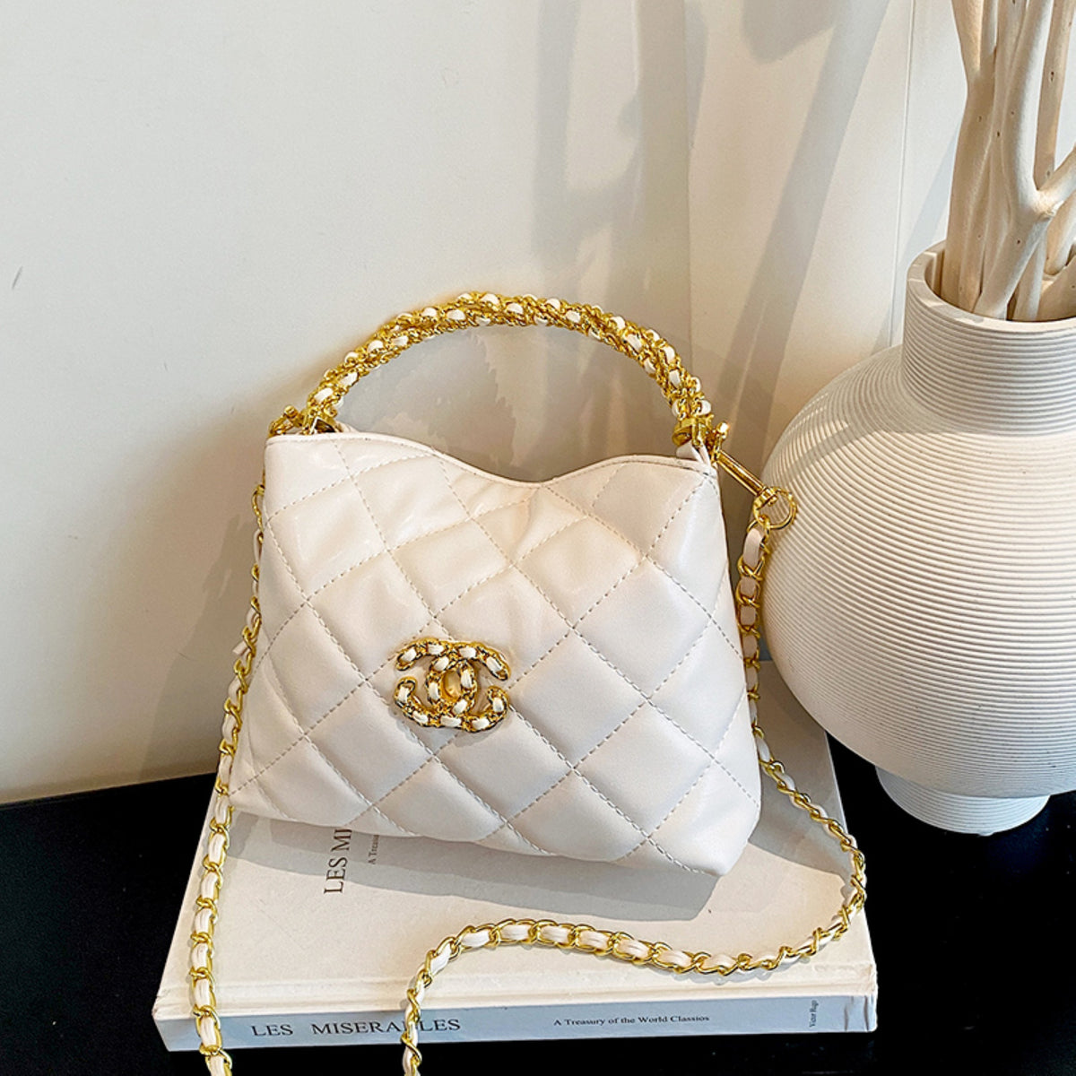 Modern Chic All-Season PU/Artificial Leather/Microfiber Leather Women's Handbags Other Bags | Color: White | Image 1