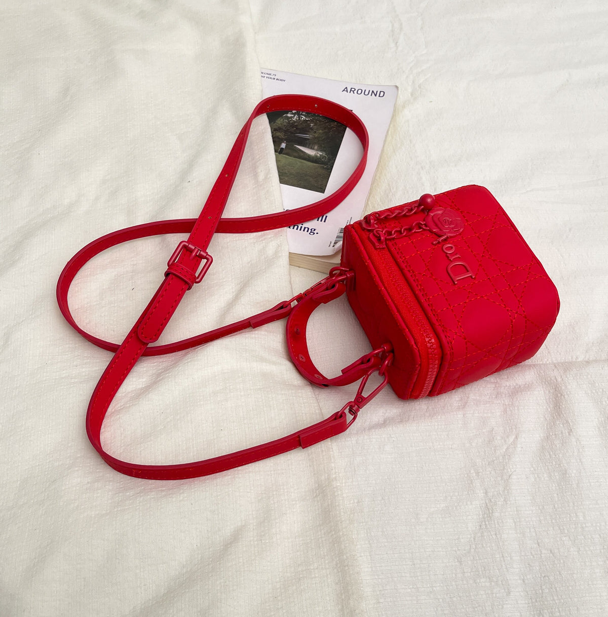 Modern Chic All-Season PU/Artificial Leather/Microfiber Leather Women's Handbags Other Bags | Color: Red | Image 2