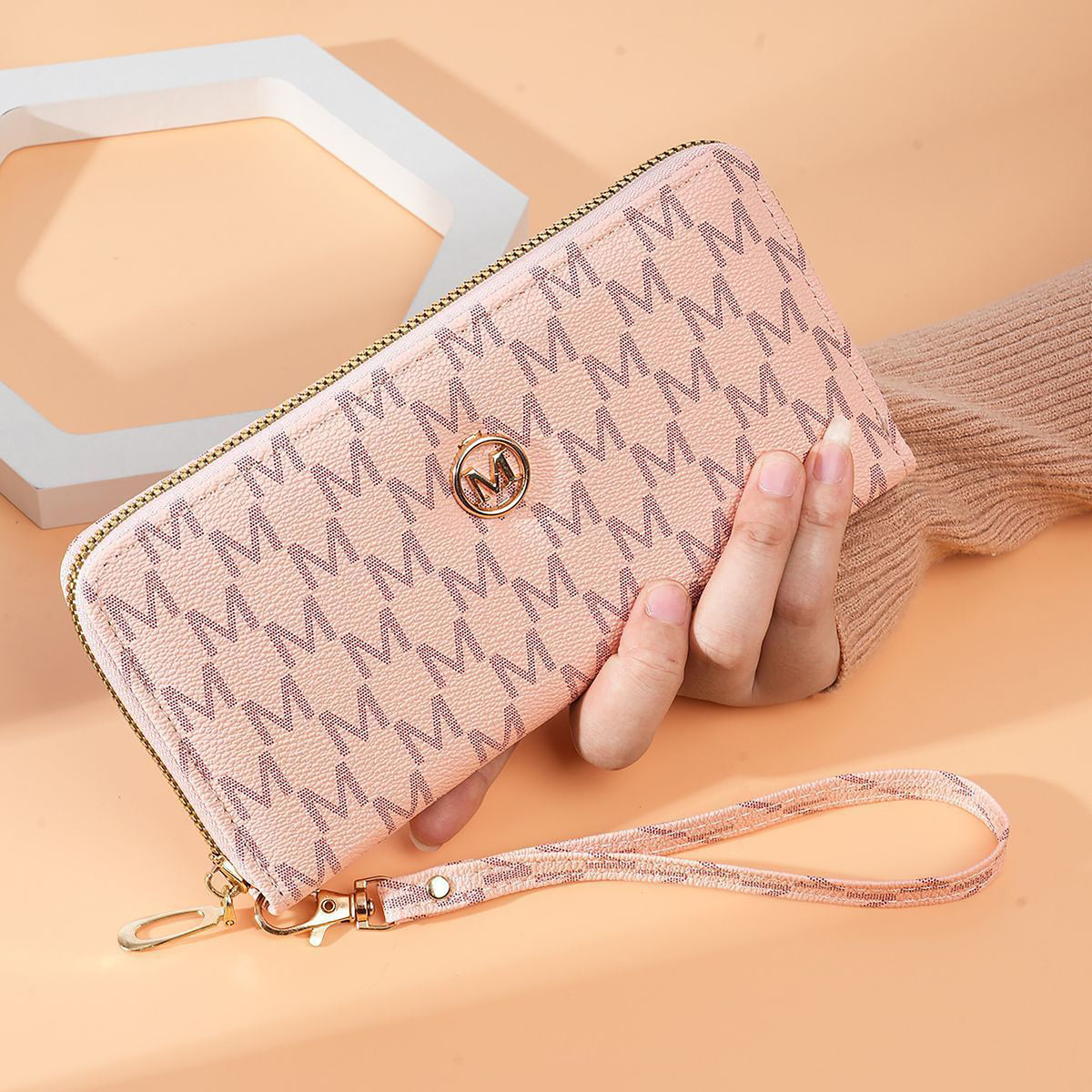 Modern Chic All-Season PU/Artificial Leather/Microfiber Leather, Faux Fur, Cloth / Textile Women's Functional Bags Purses/Wallet | Color: Pink | Image 1