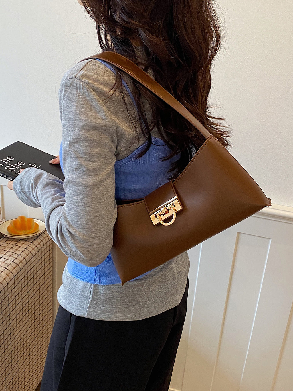 Modern Chic All-Season PU/Artificial Leather/Microfiber Leather Women's Handbags Other Bags | Color: Coffee | Image 1