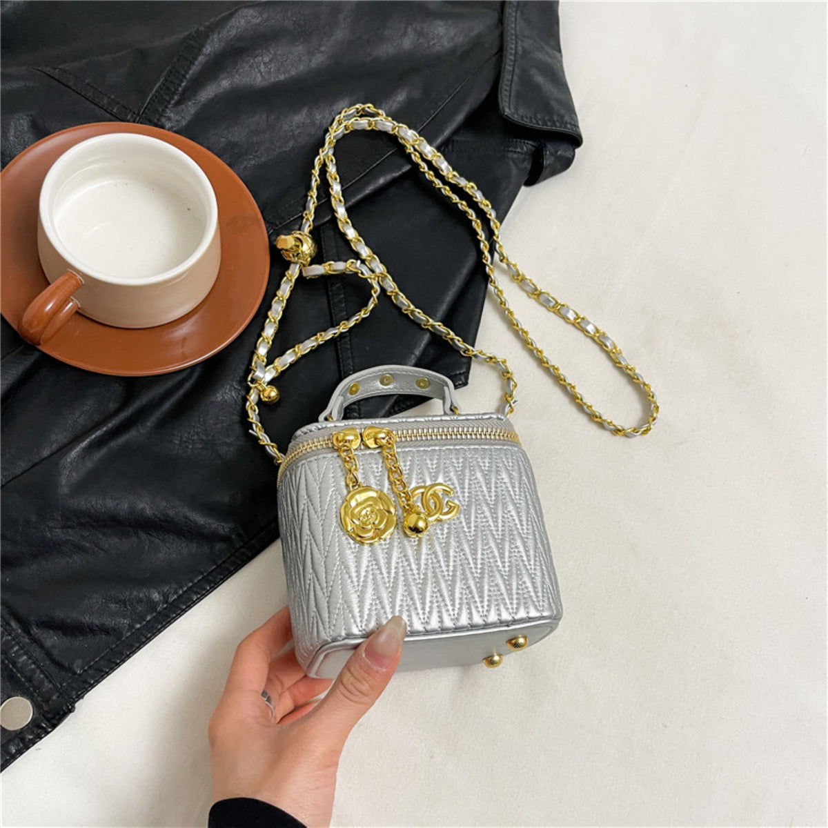 Modern Chic All-Season PU/Artificial Leather/Microfiber Leather Women's Handbags Box Bags | Color: Silver | Image 2