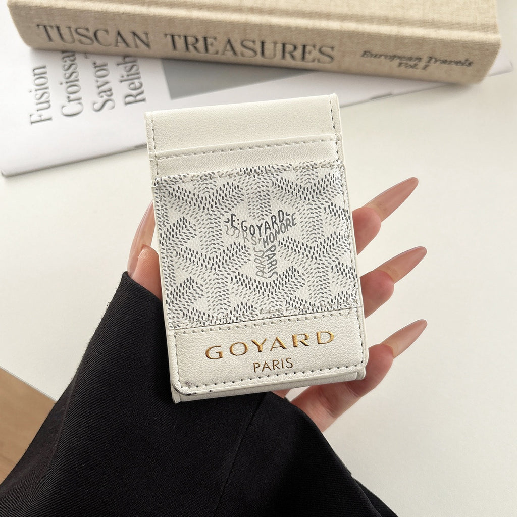 Modern Chic All-Season PU/Artificial Leather/Microfiber Leather Women's Functional Bags Card Pack | Color: White | Image 1