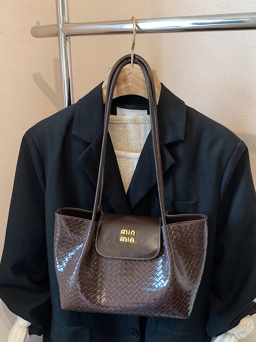 Modern Chic All-Season PU/Artificial Leather/Microfiber Leather Women's Shoulder Bags Other Bags | Color: Coffee | Image 3