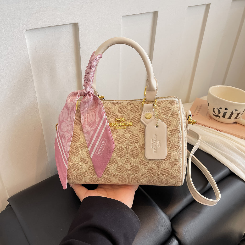 Modern Chic All-Season PU/Artificial Leather/Microfiber Leather Women's Crossbody Bags Other Bags | Color: Beige | Image 2