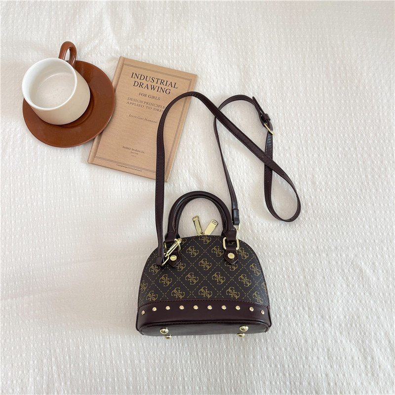 Modern Chic All-Season PU/Artificial Leather/Microfiber Leather Women's Handbags Other Bags | Color: Coffee | Image 3