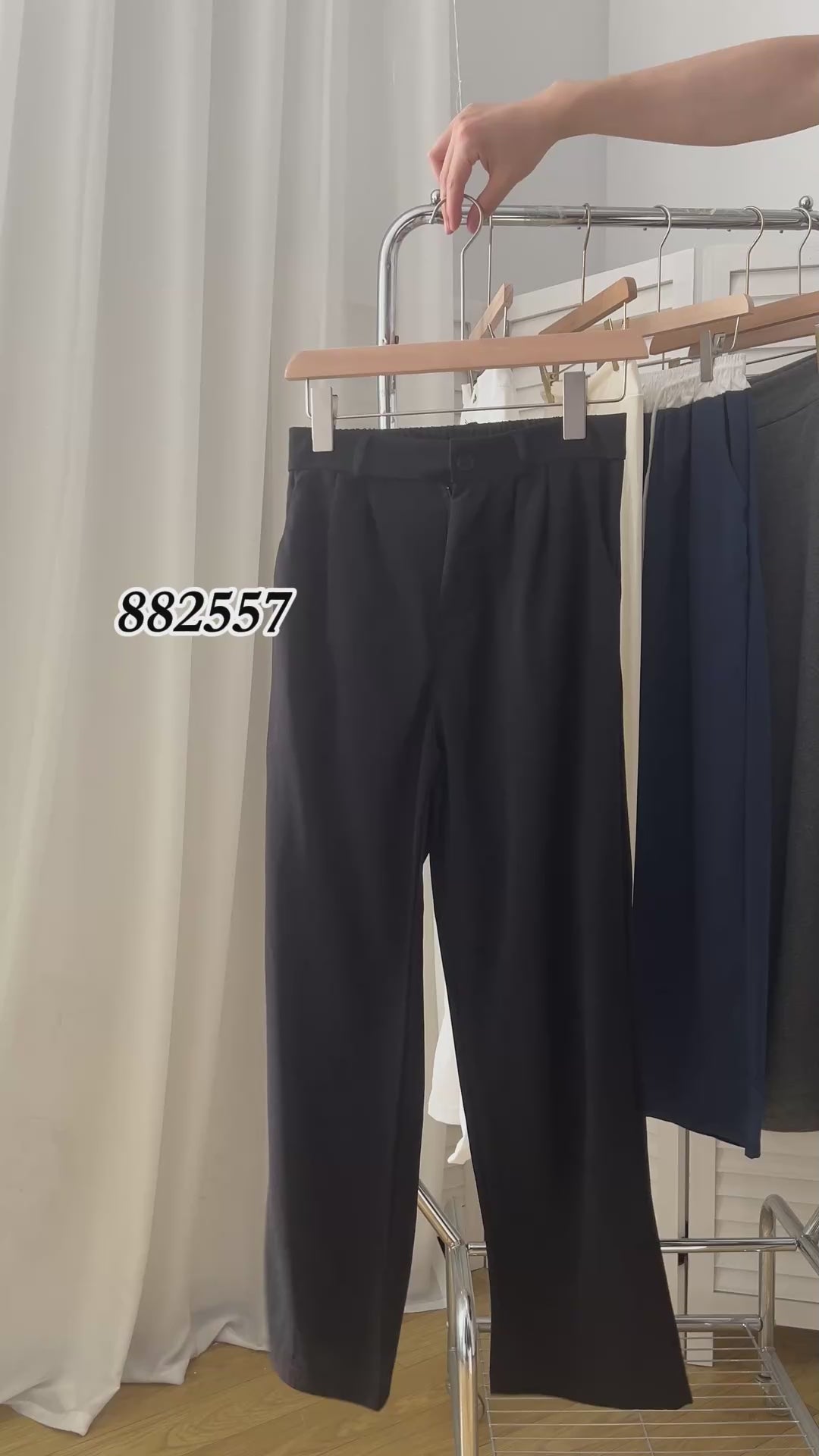 Minimalist All-Season Trousers | Product video | goods_id:882557 | source:3a2cd9313fe7421da3dcb0f1fa5ab918.mp4