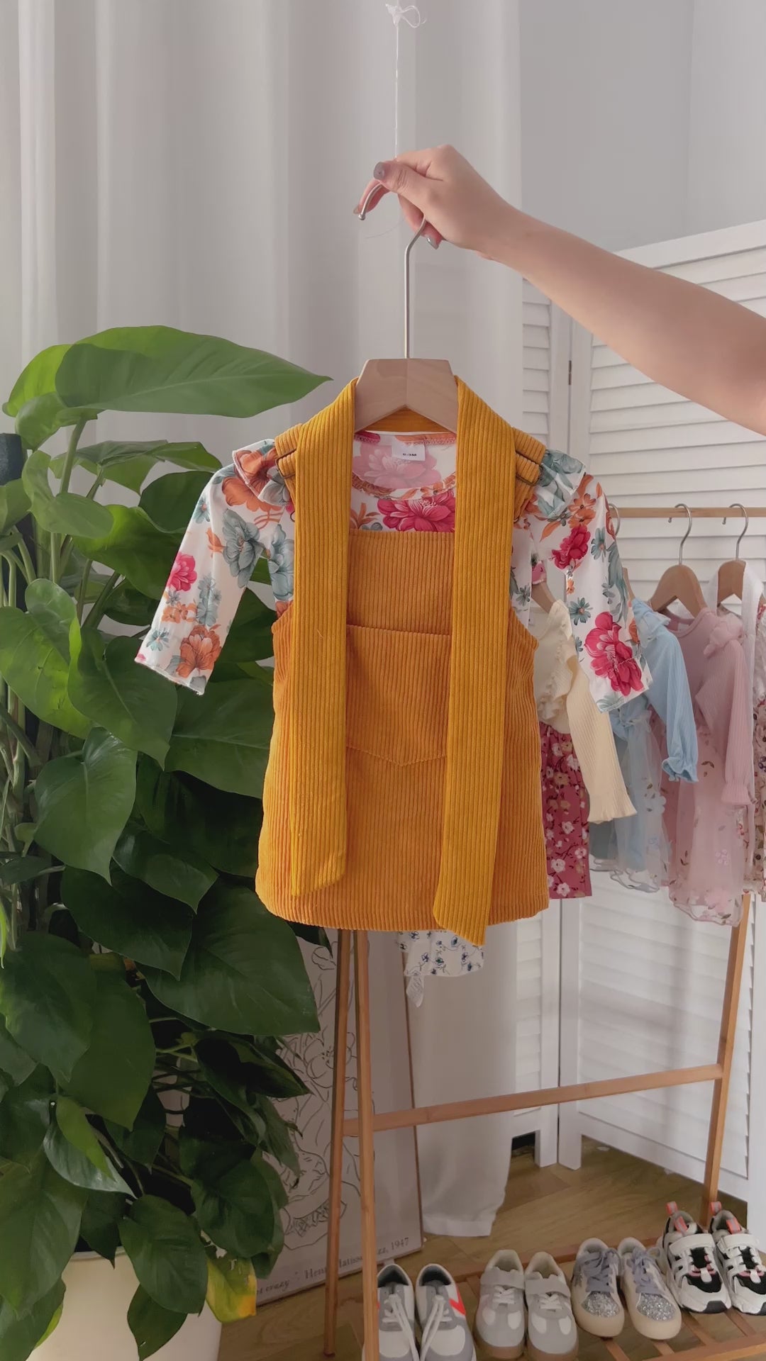 Sweet & Cute Autumn 2-Piece Baby Girls' Dress Suit, Ages 0-6 Months | Product video | goods_id:968248 | source:fb55c3dc96eb432b8e62ffac4601cb9d.mp4